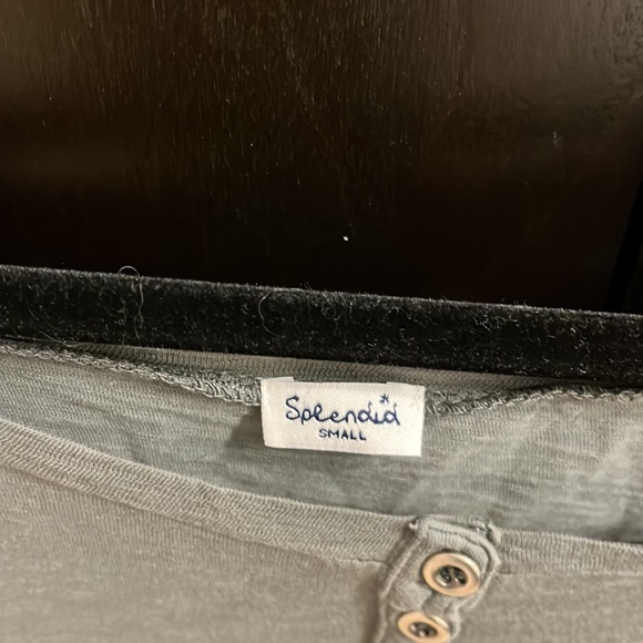 Splendid size small lose fitting T - Picture 2 of 4